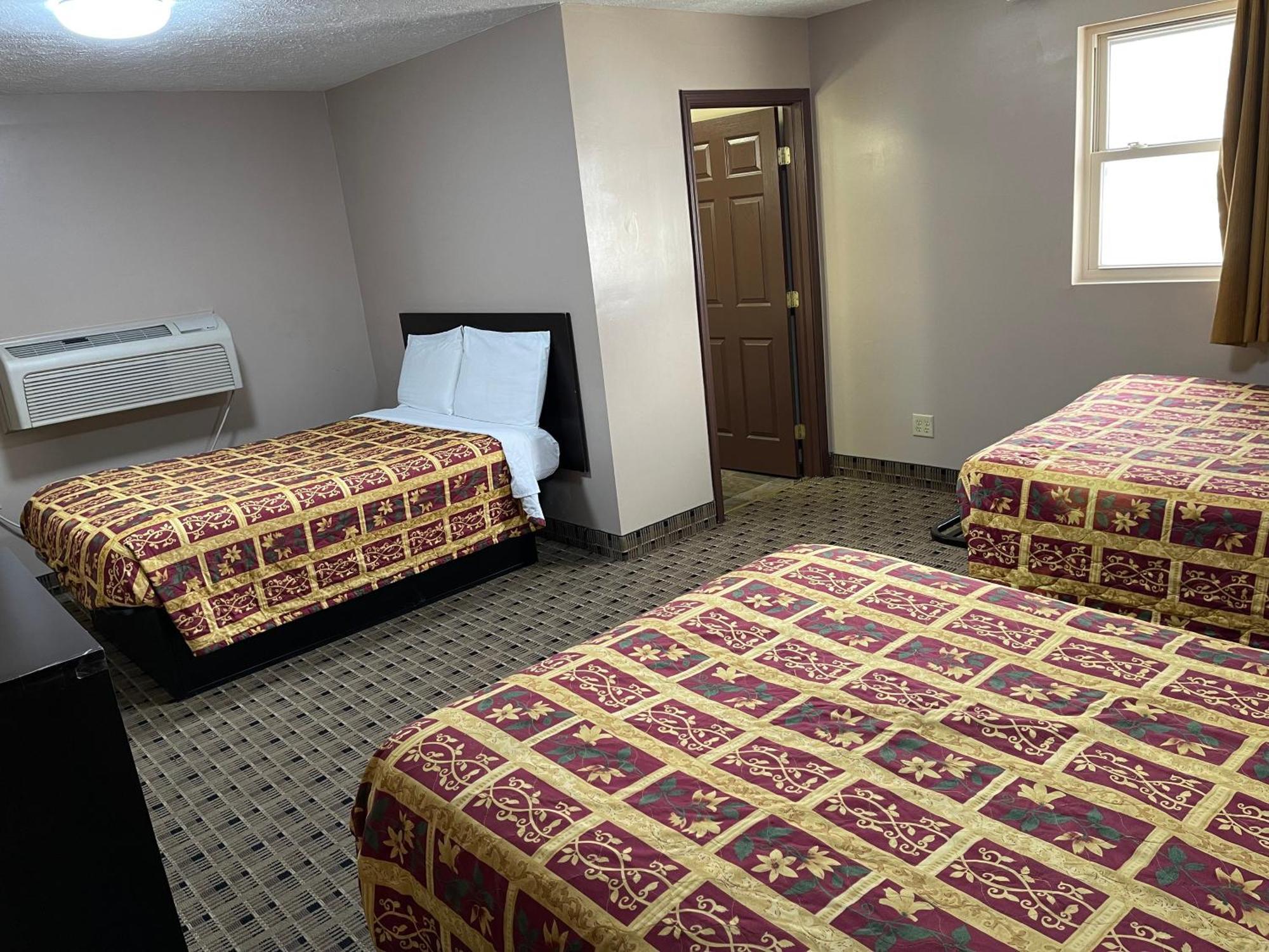 Economy Inn & Suites Ashtabula Luaran gambar