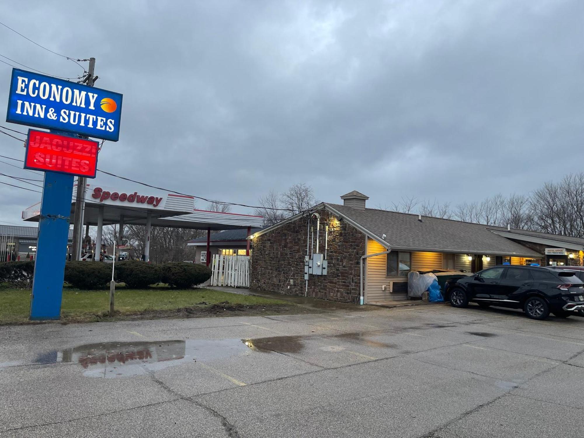 Economy Inn & Suites Ashtabula Luaran gambar