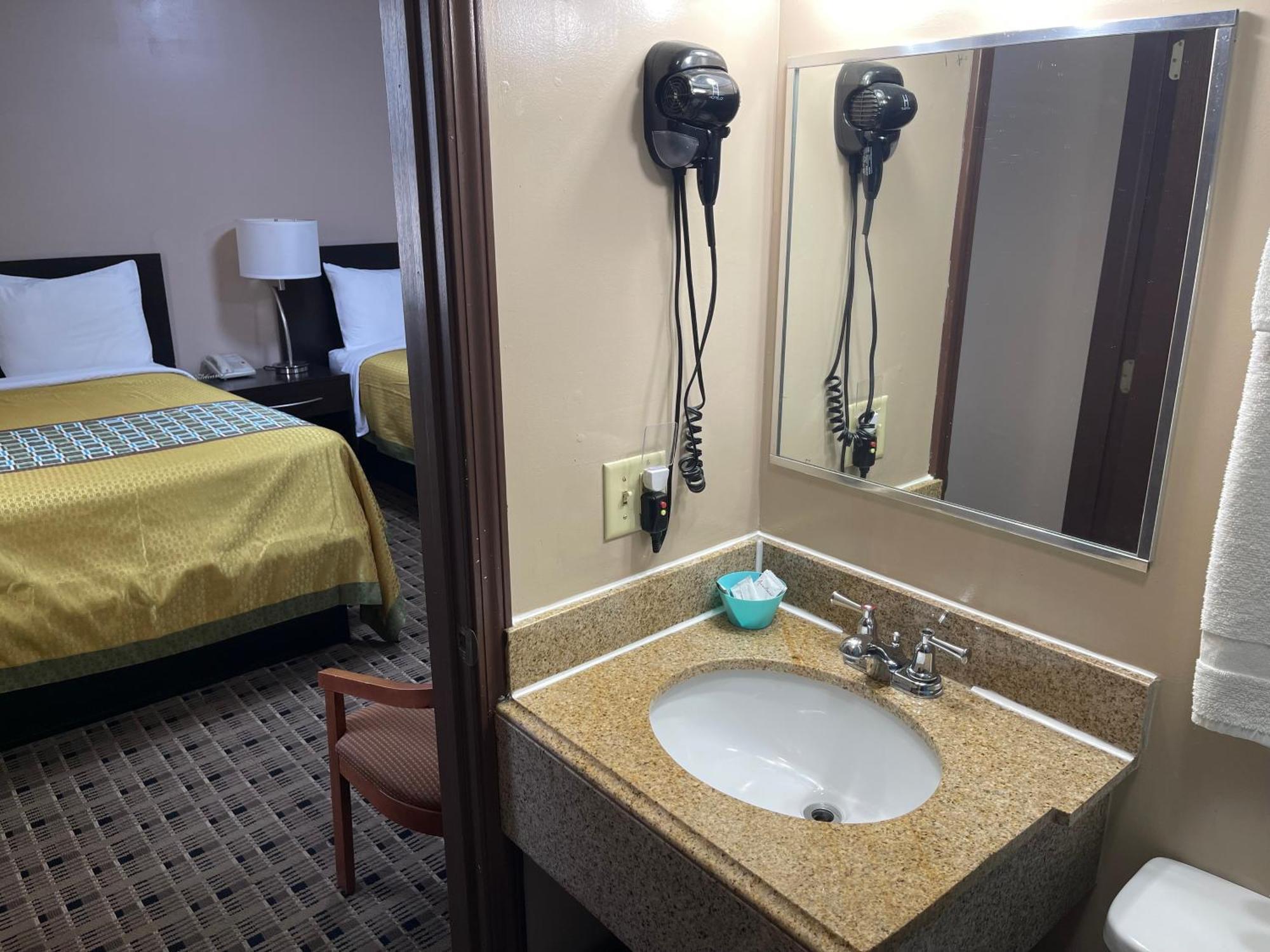 Economy Inn & Suites Ashtabula Luaran gambar